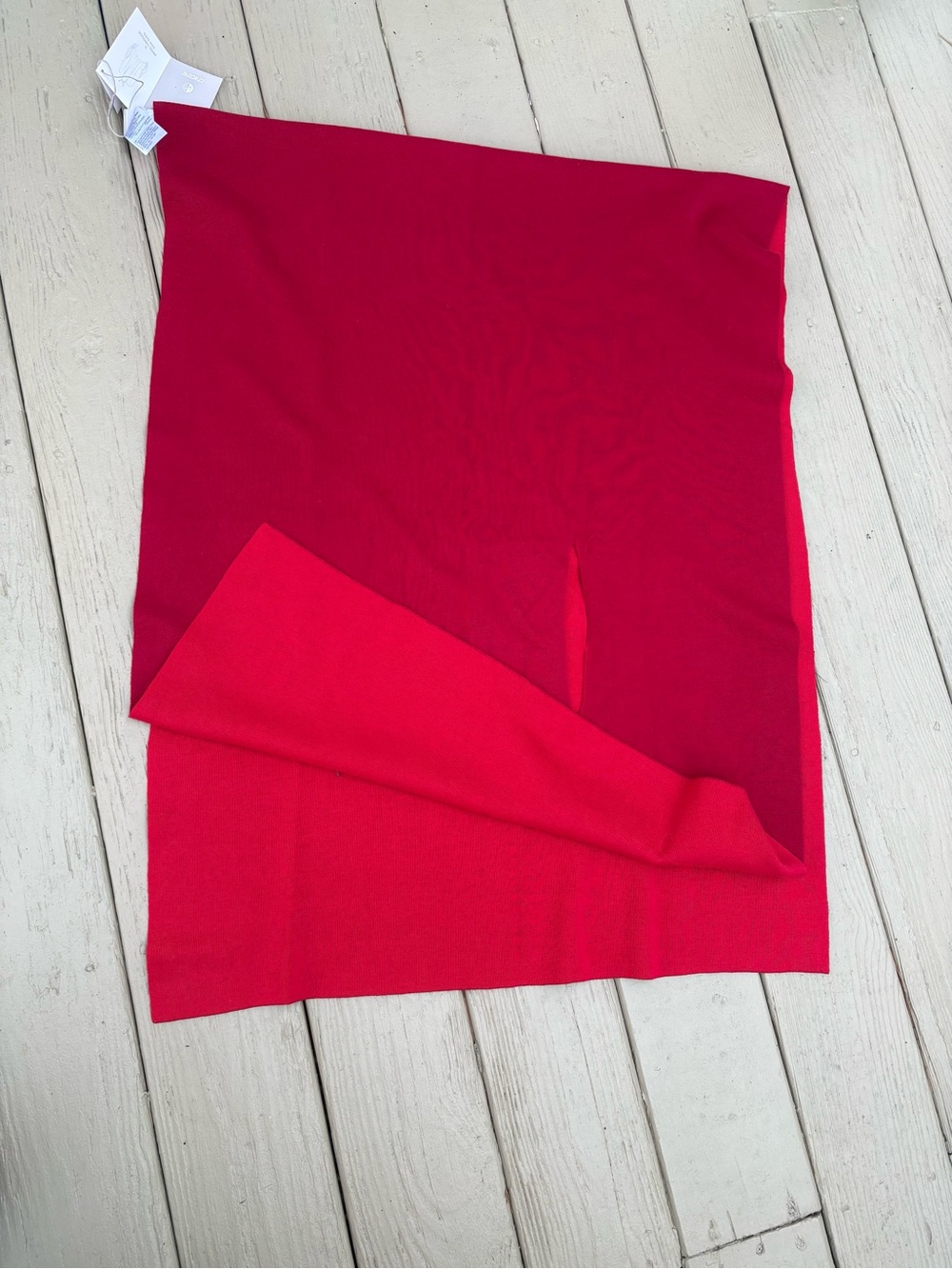 NWT CHICOS Bold Two Tone Red 4 Way Wear Scarf/Shawl, Size: 70” x 27”